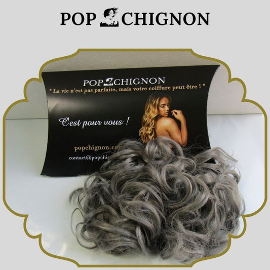 Postiche chignon cheveux gris boucles